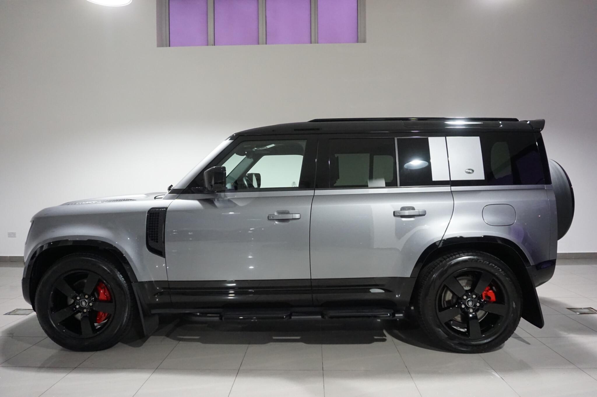 Land Rover Defender 110 2.0 P400e 15.4kWh X-Dynamic HSE SUV 5dr Petrol Plug-in Hybrid Auto 4WD Euro 6 (s/s) (404 ps)